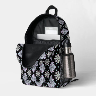 Pastellfarbene Blumengestalten auf schwarzem Hinte Bedruckter Rucksack