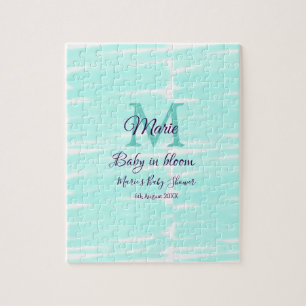 Pastellgrüne Baby-in-Blüten-Monogramm-Baby-Shower-