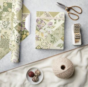 Pastellgrüne Fliederdecke Erdiges Gingham-Patchwor Geschenkpapier