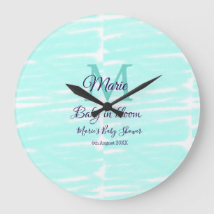 Pastellgrünes Baby in Bloom Monogramm Baby Shower Große Wanduhr