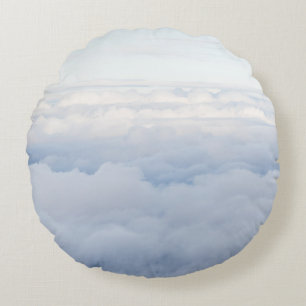 Pastellhimmel und flauschige Wolken Traum 1 Rundes Kissen