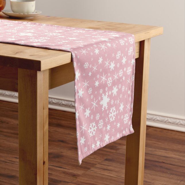 Pastellrosa des eleganten kurzer tischläufer (Beispiel)