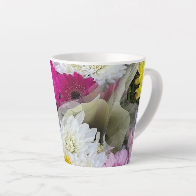 Pastellrosa, gelb und weiß milchtasse (Rechte Ecke)