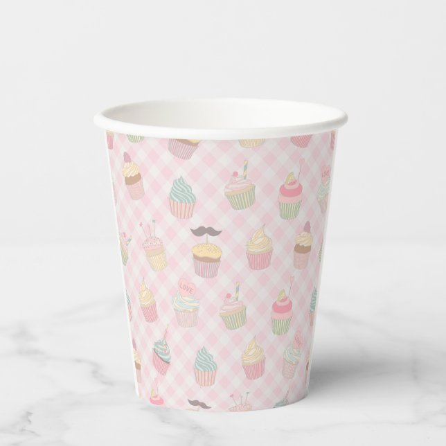 Pastellrosa Gingham Süße Cupcakes Muster Pappbecher (Vorderseite)