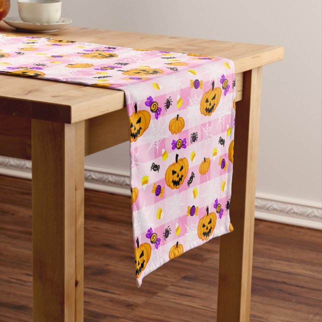Pastellrosa Halloween-Muster Kurzer Tischläufer (Beispiel)