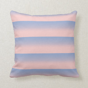 Pastellrosa und Himmelblau gestreifte Orange Kissen