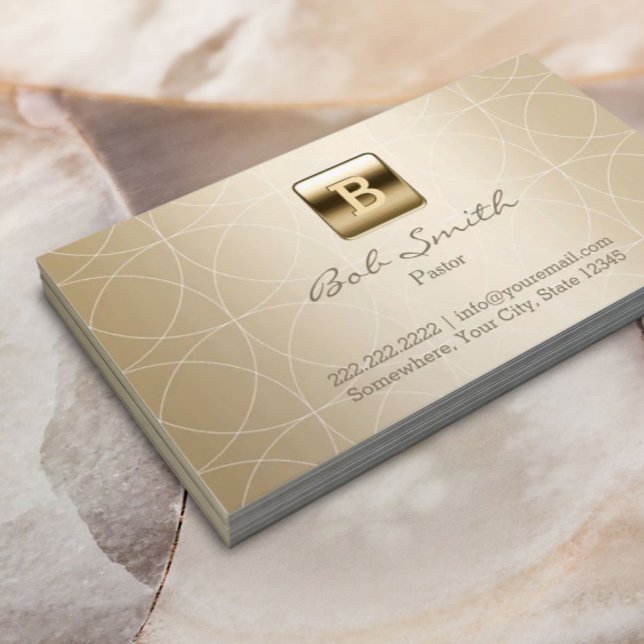 Pastor Modern Gold Monogram Geometric Visitenkarte (Von Creator hochgeladen)