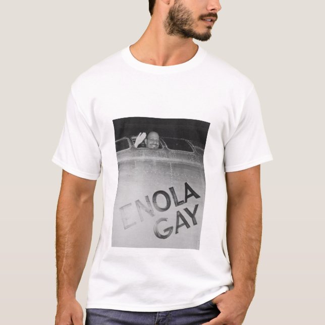 Pat auf dem Enola Homosexuellen T-Shirt (Vorderseite)