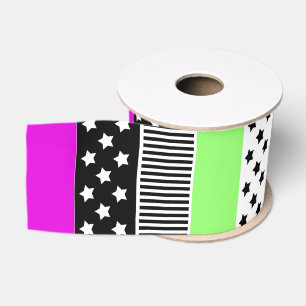 Patchwork aus schwarz-weiß und neonfarbenen Streif Ripsband