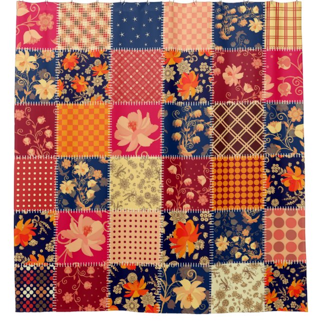 Patchwork-Charme: Blumen und geometrische Mischung Duschvorhang (Vorderseite)