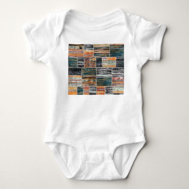 Patchwork Collage Mix, Quilt Muster Druck. Baby Strampler (Vorderseite)