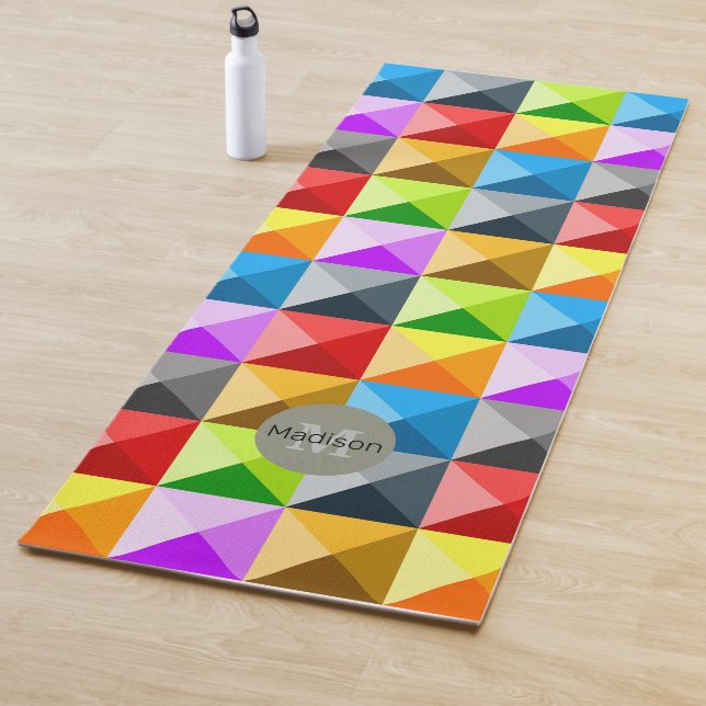 Patchwork Cool farbige Dreieck-Geometrie Monogramm Yogamatte (Beispiel)