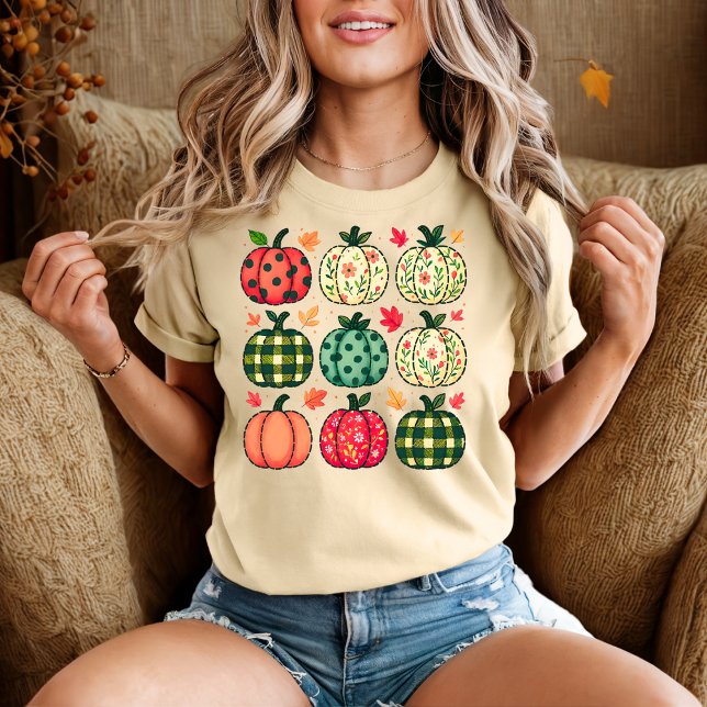 Patchwork Pumpkin Coquette Pumpkin T-Shirt (Von Creator hochgeladen)