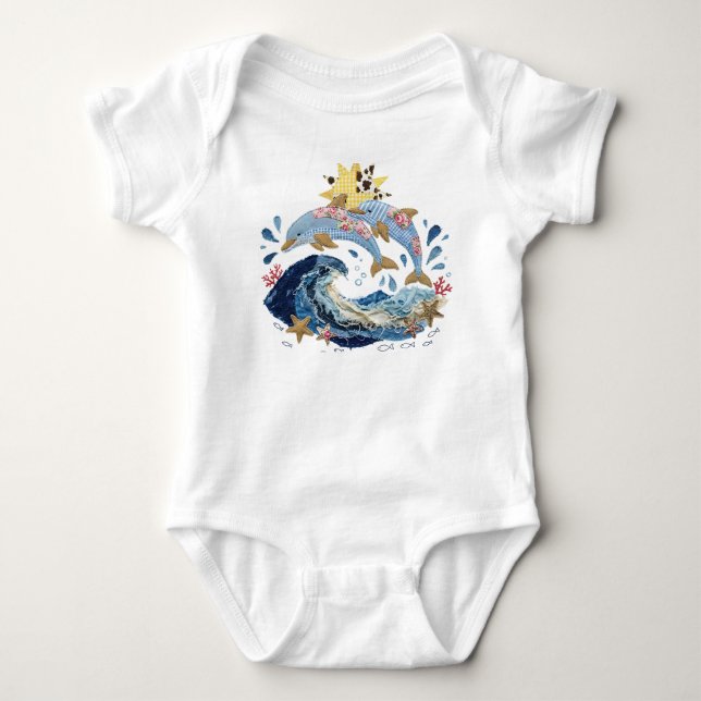 Patchwork-Quilt-Delfine  Baby Strampler (Vorderseite)