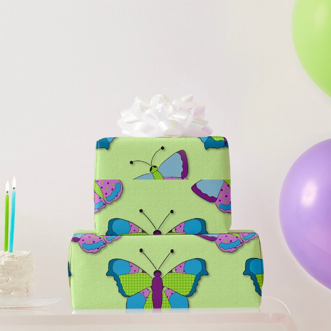 Patchwork-Schmetterlingsmuster auf Grün Geschenkpapier (Von Creator hochgeladen)