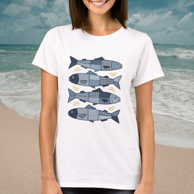 Patchwork-Stil-Sardinen Küstenstrand-Thema T-Shirt (Von Creator hochgeladen)