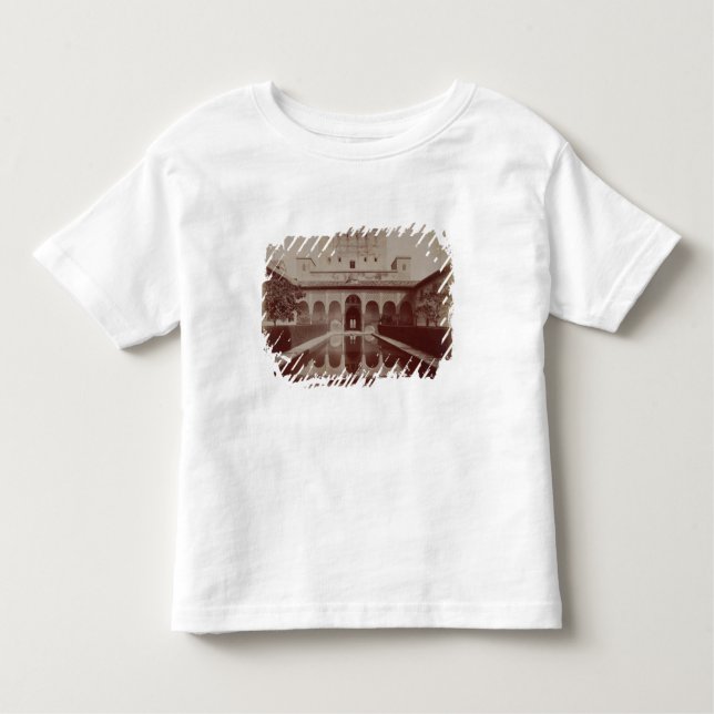 Patio de Los Arrayanes, Alhambra, c.1875-80 (Sepia Kleinkind T-shirt (Vorderseite)