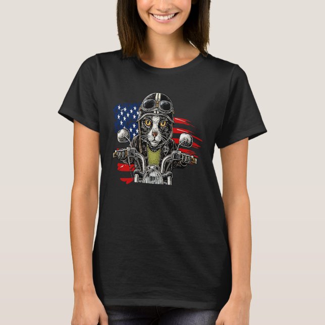 Patriot Fluffy Black Cat on Motorcycle with Flag o T-Shirt (Vorderseite)