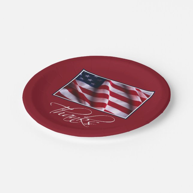 Patriotic American Flag Danke an Red Pappteller (Schrägansicht)