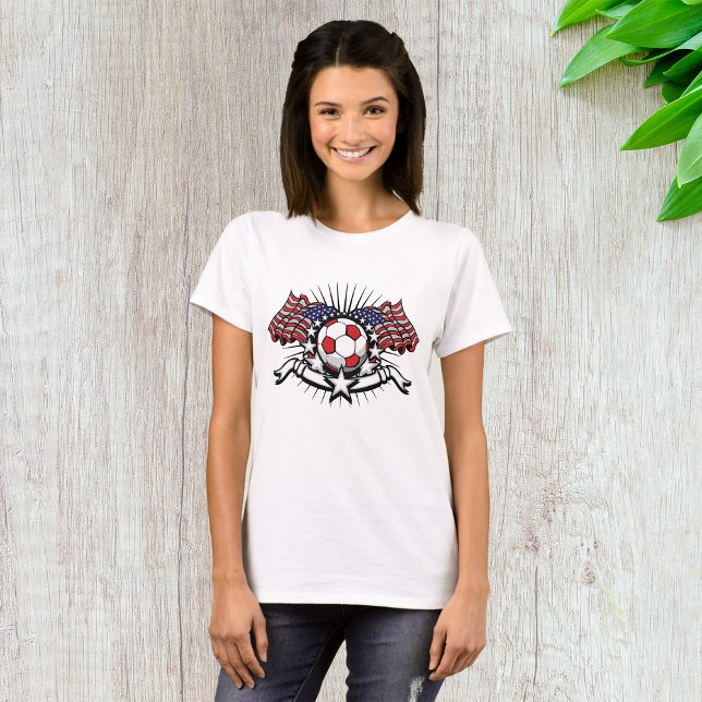 Patriotic American Soccer Design USA Flag Football T-Shirt (Von Creator hochgeladen)