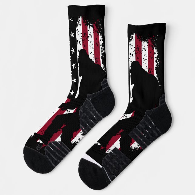 Patriotic Bigfoot American Flag Crew Socks Socken (Links)