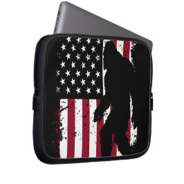 Patriotic Bigfoot – American Flag Sasquatch Laptopschutzhülle