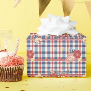 Patriotic Gingham mit floralen Akzenten   Rot-Weiß Geschenkpapier