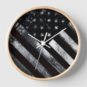 Patriotic Industrial American Flag Uhr