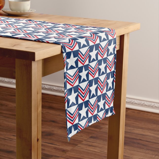 Patriotic Stars Table Runner Kurzer Tischläufer (Beispiel)