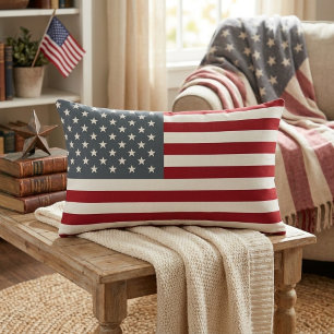 Patriotische amerikanische Flagge in Rot-Weiß und Lendenkissen