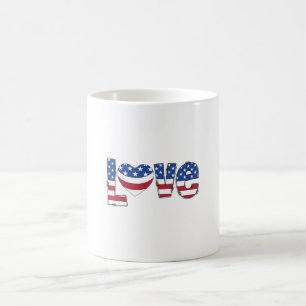 Patriotische amerikanische Flagge LOVE-Typografie Kaffeetasse