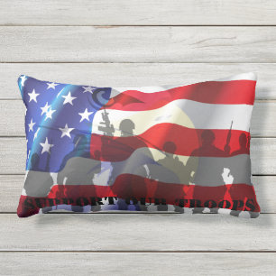 Patriotische amerikanische Flagge Unterstützt unse Kissen Für Draußen