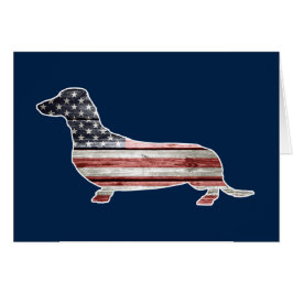 Patriotische Dackel mit amerikanischer Flagge