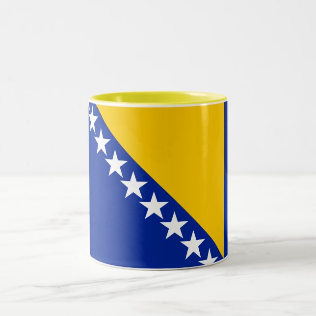 Patriotische Flagge Bosnien-Herzegowina Zweifarbige Tasse (Mittel)