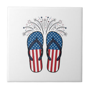 Patriotische Flip Flops Feuerwerk Sommer-Shirt-Des Fliese