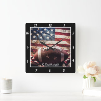 Patriotische Fußballflagge Quadratische Wanduhr