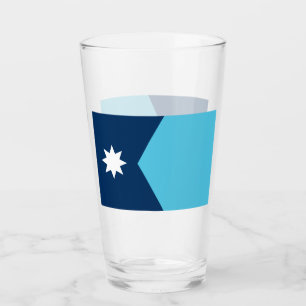 Patriotische Glastasse mit der Flagge von Minnesot Glas