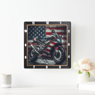 Patriotische Motorradflagge Quadratische Wanduhr