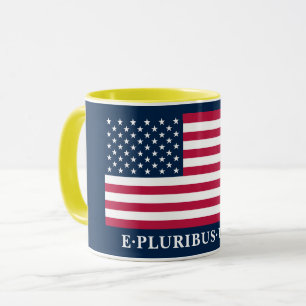 Patriotische rote weiße blaue Sterne und Streifen Tasse