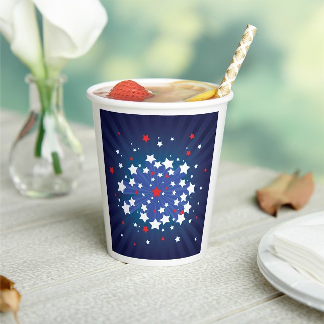 Patriotische Sternexplosion Red White und Blue USA Pappbecher (Von Creator hochgeladen)