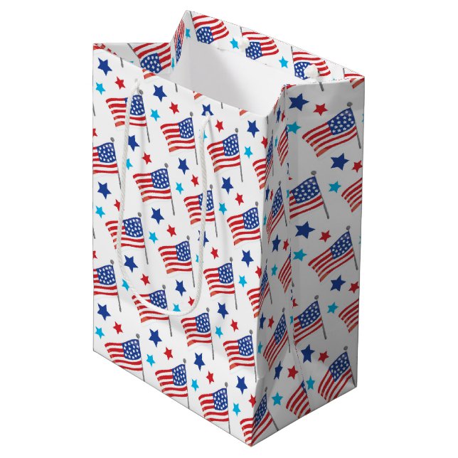 Patriotische USA-Flaggen Mittlere Geschenktüte (Vorderseite Schrägansicht)