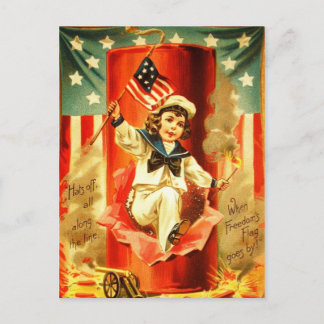 Patriotische Vintage-Jungen-Vierte-Juli-Feuerwerks Postkarte