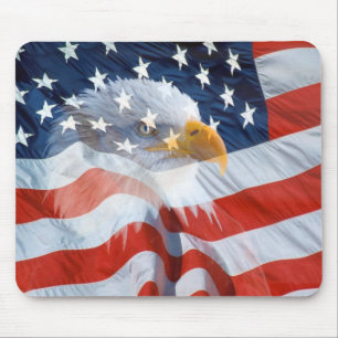 Patriotische Weißkopfseeadler-amerikanische Flagg Mousepad