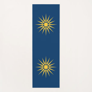 Patriotische Yogamatten mit der Flagge von Mazedon Yogamatte