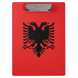 Patriotische Zwischenablage mit Flagge Albaniens Klemmbrett