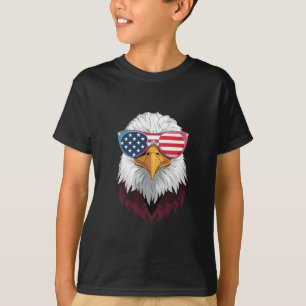 Patriotischer Adler der amerikanischen Flagge am 4 T-Shirt