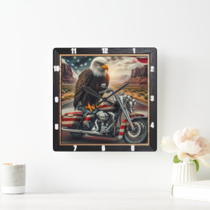 Patriotischer Adler Motorrad Wüste Quadratische Wanduhr