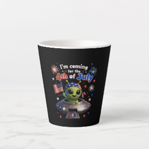 Patriotischer Alien 4. Juli Feuerwerk Milchtasse