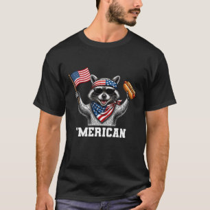 Patriotischer amerikanischer Flaggen-Waschbär Four T-Shirt