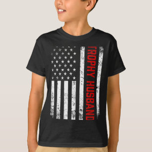 Patriotischer Ehemann Amerikanische Flagge Trophäe T-Shirt